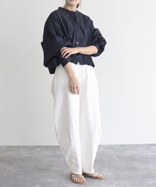 fredy emue（フレディエミュ）の「【fredy emue/フレディエミュ】クロプトバンドカラーシャツブルゾン（シャツ/ブラウス・レディース・オフホワイト/ネイビー/カーキ・38）」の14枚目の写真