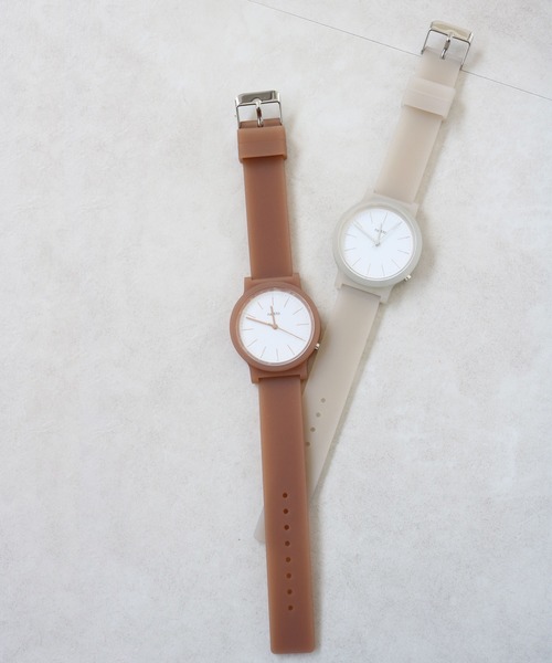 nattito(ナティート)の「〈nattito/ナティート〉clear matt watch グミー(アナログ腕時計・レディース・ブラック/ホワイト/ブラウン/グレー/グリーン・ONE SIZE)」の5枚目の写真