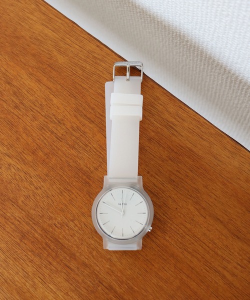 nattito(ナティート)の「〈nattito/ナティート〉clear matt watch グミー(アナログ腕時計・レディース・ブラック/ホワイト/ブラウン/グレー/グリーン・ONE SIZE)」の2枚目の写真