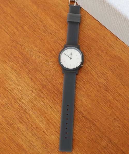 nattito(ナティート)の「〈nattito/ナティート〉clear matt watch グミー(アナログ腕時計・レディース・ブラック/ホワイト/ブラウン/グレー/グリーン・ONE SIZE)」の3枚目の写真