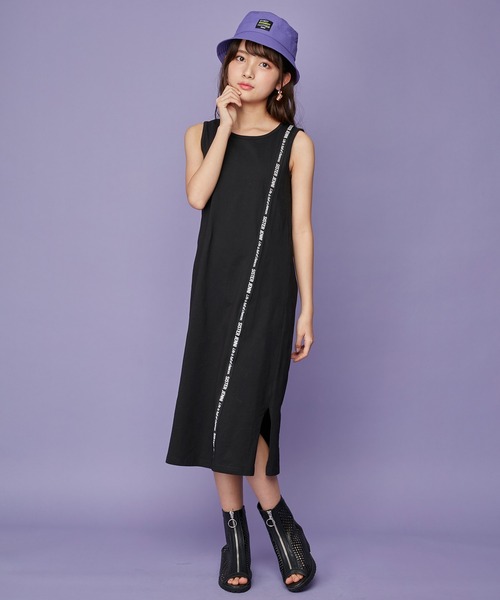 SISTER JENNI（SISTER JENNI）の「接触冷感Tシャツ＆マキシワンピセット（ワンピース・キッズ・カーキ/オフホワイト・150cm/140cm/130cm/160cm）」の6枚目の写真