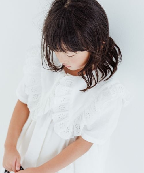 LOWRYS FARM（ローリーズファーム）の「シシュウＢＩＧカラーワンピース　960781（ワンピース・キッズ・ホワイト/ブラック/ベージュ・110cm/120cm/130cm/140cm/150cm）」の15枚目の写真