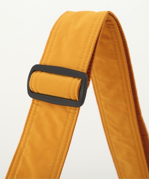 AVIREX（アヴィレックス）の「【限定】BONDING QUILTING SHOULDER BAG/ボンディング キルティングショルダーバッグ（ショルダーバッグ・レディース・オレンジ/ブラック/オリーブ/ネイビー/マスタード・FREE/F）」の16枚目の写真