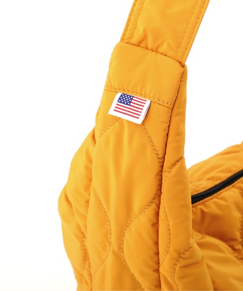 AVIREX（アヴィレックス）の「【限定】BONDING QUILTING SHOULDER BAG/ボンディング キルティングショルダーバッグ（ショルダーバッグ・レディース・オレンジ/ブラック/オリーブ/ネイビー/マスタード・FREE/F）」の18枚目の写真