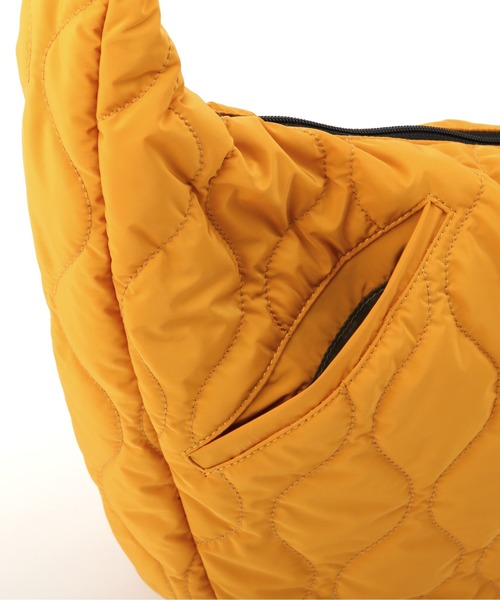 AVIREX（アヴィレックス）の「【限定】BONDING QUILTING SHOULDER BAG/ボンディング キルティングショルダーバッグ（ショルダーバッグ・レディース・オレンジ/ブラック/オリーブ/ネイビー/マスタード・FREE/F）」の20枚目の写真