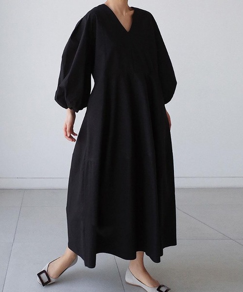 MAISON BREEZE（メゾンブリーズ）の「【SETUP7】ボリュームスリーブワンピース KNF030（ワンピース・レディース・ベージュ/ブラック・FREE）」の2枚目の写真