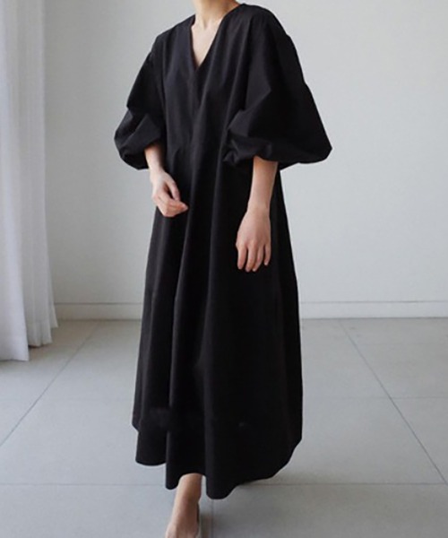 MAISON BREEZE（メゾンブリーズ）の「【SETUP7】ボリュームスリーブワンピース KNF030（ワンピース・レディース・ベージュ/ブラック・FREE）」の3枚目の写真