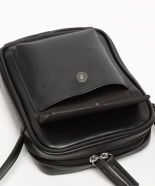 LAKOLE（ラコレ）の「FLフラップミニショルダー / 969627（ショルダーバッグ・メンズ・モカ/ブラック/グレイッシュベージュ・FREE）」の10枚目の写真