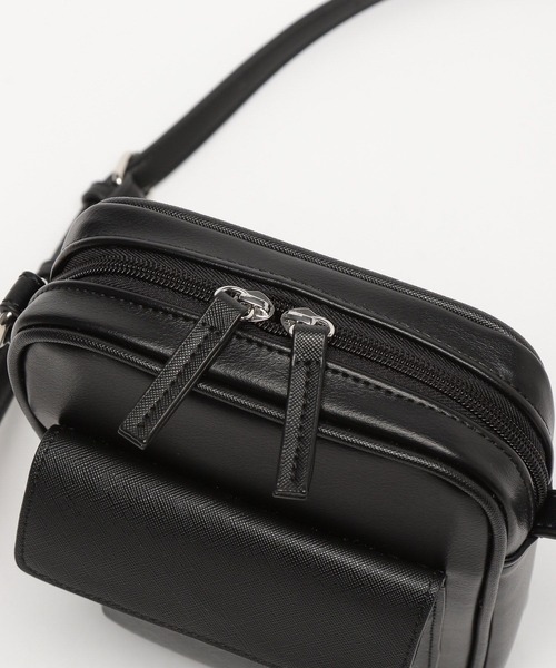 LAKOLE（ラコレ）の「FLフラップミニショルダー / 969627（ショルダーバッグ・メンズ・モカ/ブラック/グレイッシュベージュ・FREE）」の11枚目の写真