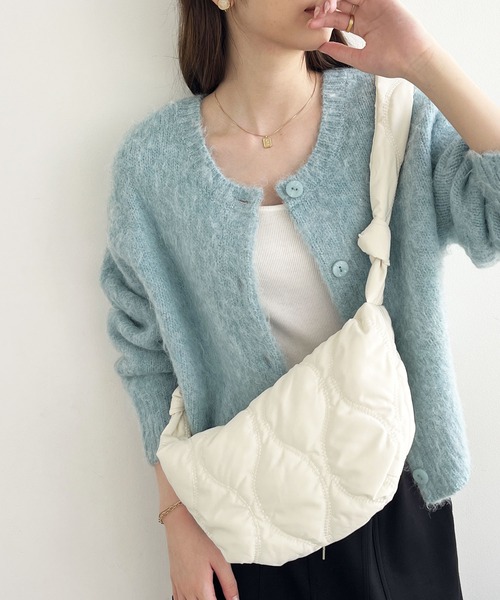 GeeRA（ジーラ）の「キルティングショルダー（ショルダーバッグ・レディース・ブラック/オフホワイト・FREE）」の2枚目の写真