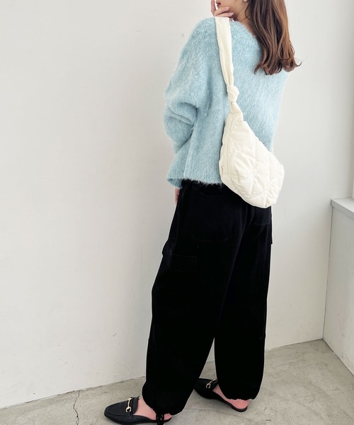 GeeRA（ジーラ）の「キルティングショルダー（ショルダーバッグ・レディース・ブラック/オフホワイト・FREE）」の4枚目の写真