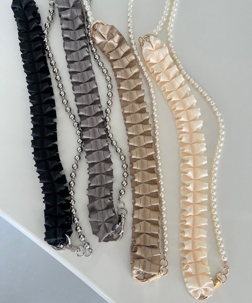 Me%（ミィパーセント）の「フリル2WAYモバイルストラップ　977890（スマホグッズ・レディース・ブラック/アイボリー/ホワイト/グレー・FREE）」の15枚目の写真