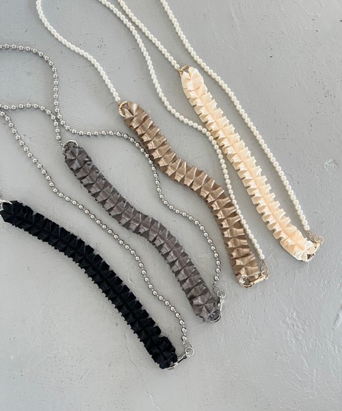 Me%（ミィパーセント）の「フリル2WAYモバイルストラップ　977890（スマホグッズ・レディース・ブラック/アイボリー/ホワイト/グレー・FREE）」の16枚目の写真