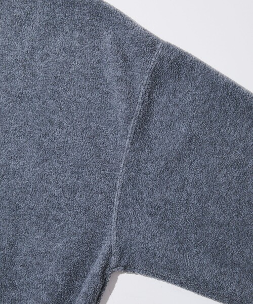 FREAK'S STORE(フリークスストア)の「限定展開 ビッグシルエット クルーネック フリースPO/プルオーバー(スウェット・メンズ・チャコールグレー/アッシュグレー/ブラック/オリーブ/グレイッシュベージュ/ネイビー・SMALL/MEDIUM/LARGE)」の14枚目の写真