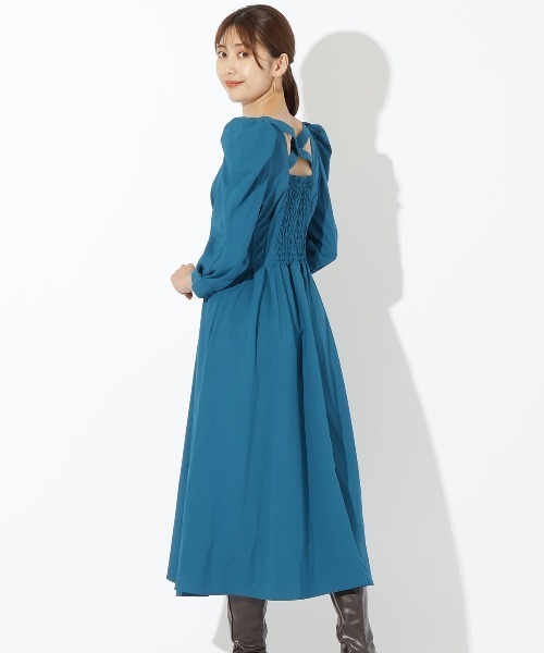 AND COUTURE（アンドクチュール）の「ウエストタックバックシャン長袖