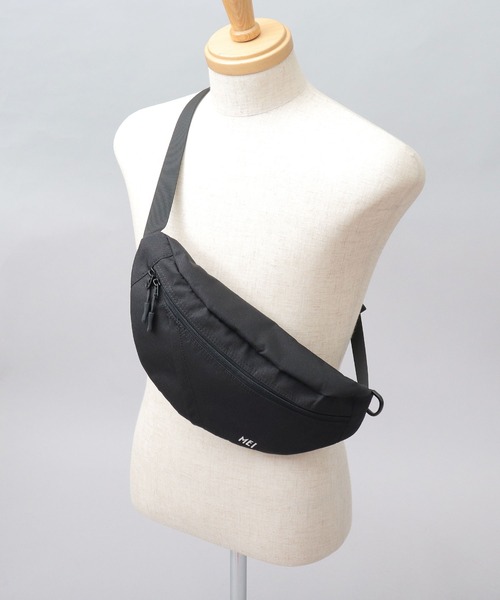 MEI（メイ）の「軽量 ポリエステル ウエストポーチ（ボディバッグ/ウエストポーチ・メンズ・ブラック・FREE）」の16枚目の写真