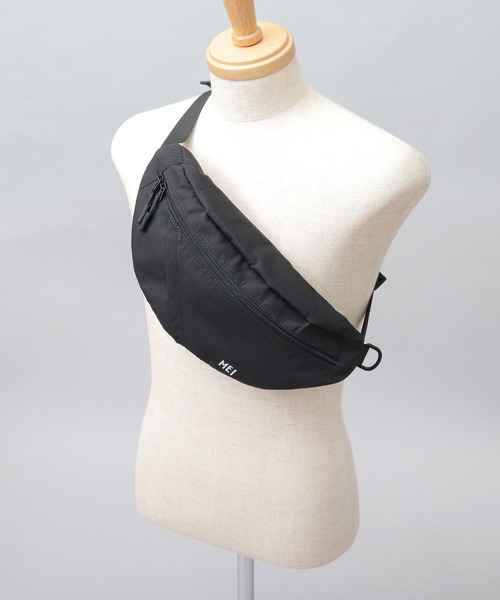 MEI（メイ）の「軽量 ポリエステル ウエストポーチ（ボディバッグ/ウエストポーチ・メンズ・ブラック・FREE）」の17枚目の写真