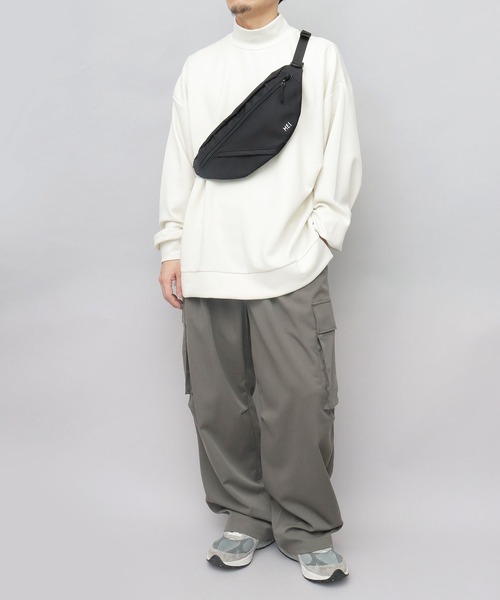 MEI（メイ）の「軽量 ポリエステル ウエストポーチ（ボディバッグ/ウエストポーチ・メンズ・ブラック・FREE）」の21枚目の写真