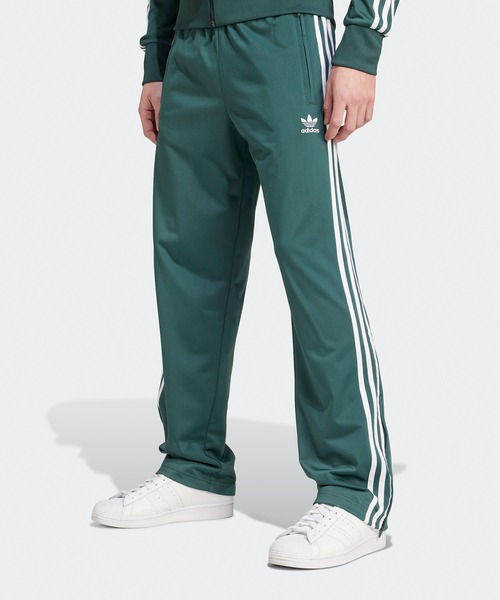 adidas(アディダス)の「adidas/アディダス ADICOLOR CLASSICS FIREBIRD TRACKPANTS トラックパンツ(その他パンツ・メンズ・ネイビー/ブラック/グリーン/インディゴブルー/ネイビー系1/ライトグレー/ライトグリーン/ブラック×ブラック/グリーン系/ブルー・S/M/L/XL)」の4枚目の写真