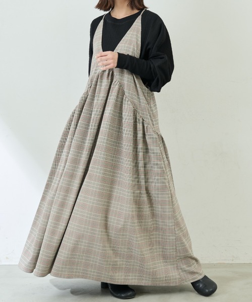 Libra Cue（リブラ キュー）の「キャミソールドレスワンピース（ワンピース・レディース・ブラック/チェック/ベージュ・FREE）」の12枚目の写真