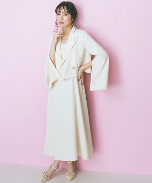 marun(マルン)の「<大きいサイズ> ショート丈2wayジャケット marun(テーラードジャケット・レディース・ブラック/アイボリー・4L/L/5L/LL/3L)」の8枚目の写真