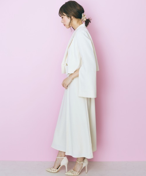 marun(マルン)の「<大きいサイズ> ショート丈2wayジャケット marun(テーラードジャケット・レディース・ブラック/アイボリー・4L/L/5L/LL/3L)」の20枚目の写真