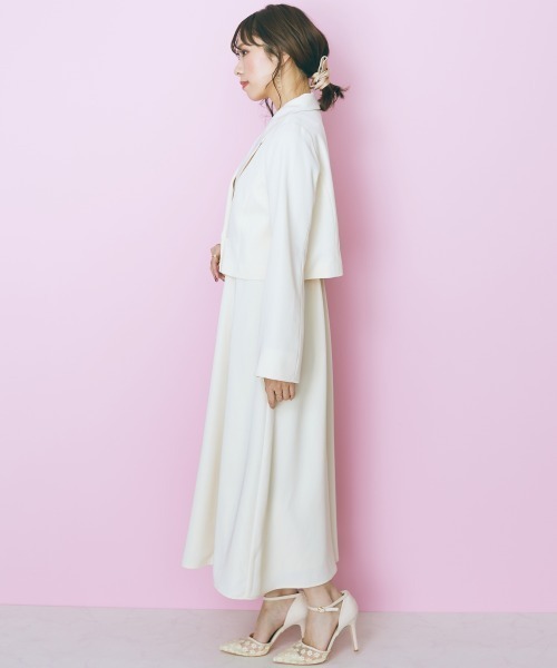 marun(マルン)の「<大きいサイズ> ショート丈2wayジャケット marun(テーラードジャケット・レディース・ブラック/アイボリー・4L/L/5L/LL/3L)」の22枚目の写真