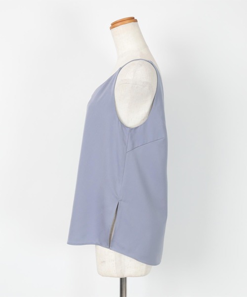 UR'S（ユアーズ）の「Vネックサテンキャミソール（キャミソール・レディース・ブルー/ベージュ/ネイビー・S/M/L）」の21枚目の写真