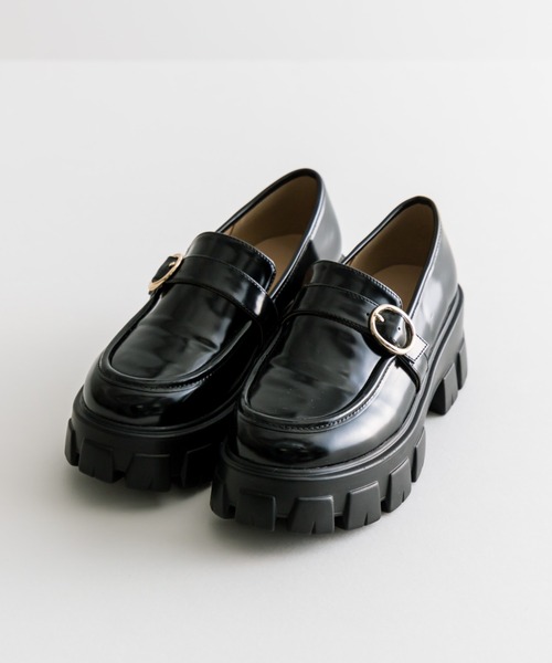 OLIVE des OLIVE（オリーブデオリーブ）の「ボリュームソールローファー　1041130070（ローファー・レディース・ブラック系その他/ブラック・SMALL/MEDIUM/LARGE）」の2枚目の写真