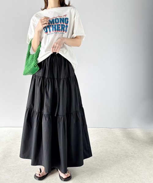 classicalelf（クラシカルエルフ）の「着映え力抜群。レースアップティアードスカート（スカート・レディース・アイボリー/ブラック/チャコールグレー・LARGE/X-LARGE/SMALL/MEDIUM）」の4枚目の写真