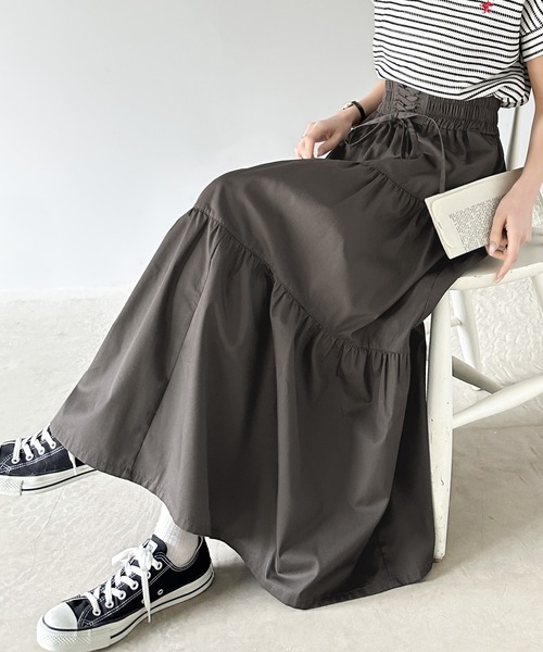 classicalelf（クラシカルエルフ）の「着映え力抜群。レースアップティアードスカート（スカート・レディース・アイボリー/ブラック/チャコールグレー・LARGE/X-LARGE/SMALL/MEDIUM）」の12枚目の写真