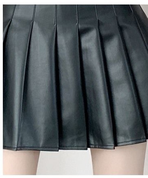 gossip！ロサンゼルス（ゴシップロサンゼルス）の「ベルト付き プリーツミニ合成皮革スカート（スカート・レディース・ブラック/ブラウン・M/L/S）」の15枚目の写真