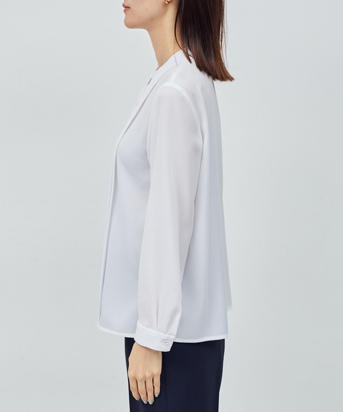 ROPE'（ロペ）の「トリアセテート フロントタックブラウス【セレモニー/通勤対応】【洗える】（シャツ/ブラウス・レディース・ホワイト/ネイビー・FREE）」の10枚目の写真