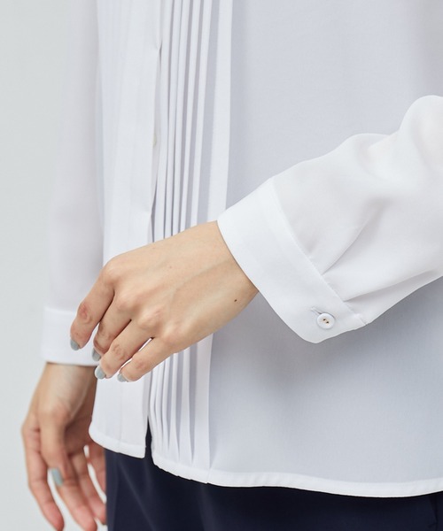 ROPE'（ロペ）の「トリアセテート フロントタックブラウス【セレモニー/通勤対応】【洗える】（シャツ/ブラウス・レディース・ホワイト/ネイビー・FREE）」の13枚目の写真