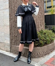 axes femme POETIQUE（アクシーズファムポエティック）の「ケープデザインワンピース（ワンピース・レディース）」