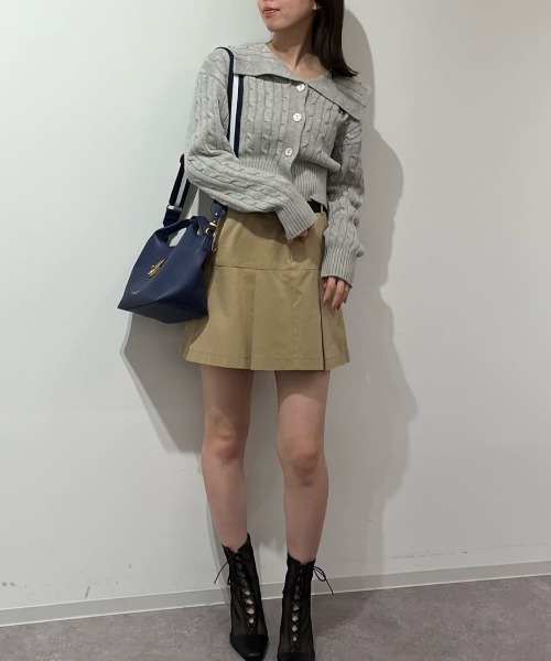 JILL by JILL STUART（ジルバイジルスチュアート）の「◇コットンブレンドケーブルニット ボタン（ニット/セーター・レディース・グレー/ホワイト/ブルー/ネイビー・FREE）」の11枚目の写真