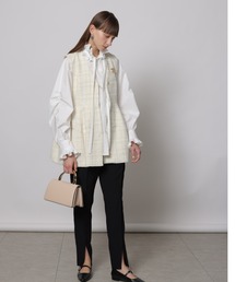 カデュネ　ペプラムジレ　アイボリー CADUNE（カデュネ）の「ペプラムジレ（その他アウター）」 - WEAR