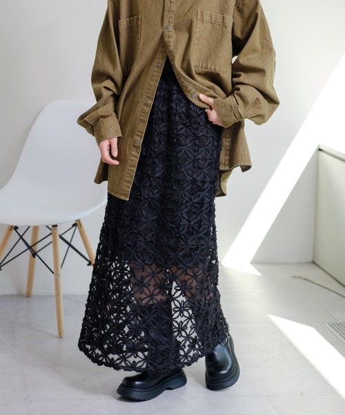 Kastane（カスタネ）の「【WEB限定/ウエストゴム/ペチコート付き】フラワーシアースカート（スカート・レディース・ブラック/アイボリー・FREE）」の16枚目の写真