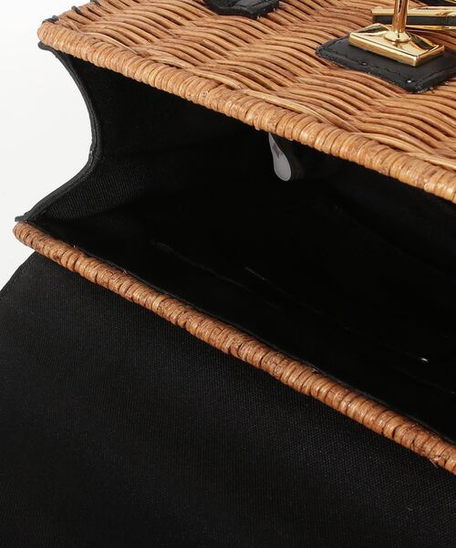 The Bagmati（ザバグマティ）の「BAGMATI LEATHER COMBINATION 2WAY SHOULDER BAG バグマティ レザー使い かごバッグ　ショルダー（ショルダーバッグ・レディース・ブラック・FREE）」の3枚目の写真