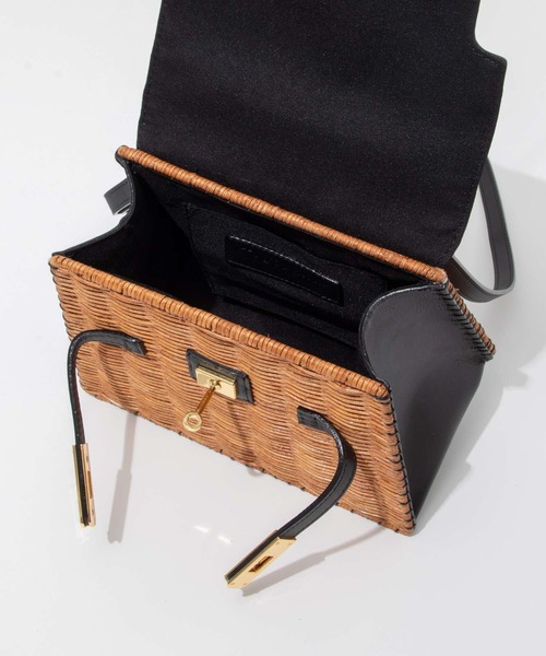 The Bagmati（ザバグマティ）の「BAGMATI LEATHER COMBINATION 2WAY SHOULDER BAG バグマティ レザー使い かごバッグ　ショルダー（ショルダーバッグ・レディース・ブラック・FREE）」の10枚目の写真