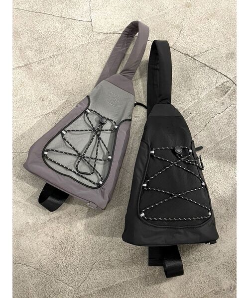 EMODA（エモダ）の「ナイロンショルダーミニバッグ（ショルダーバッグ・レディース・ブラック/グレー・FREE）」の5枚目の写真