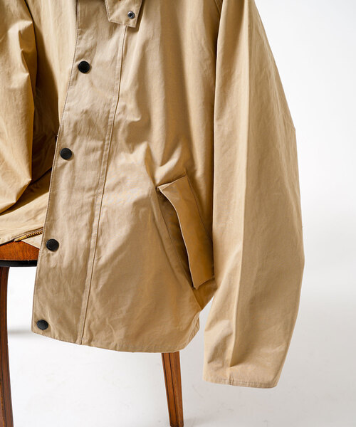 美品　Barbour. バブアー　ナイロンジャケット　Mサイズ　ベージュ Barbour（バブアー）の「【BARBOUR / バブアー】os transporter