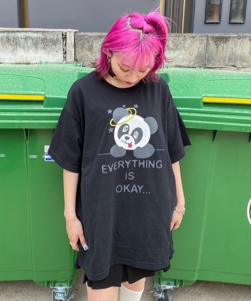 Candy Stripper(キャンディストリッパー)の「EVERYTHING IS OKAY BIG Tシャツ(Tシャツ/カットソー・レディース・ブラック/オフホワイト/パープル・2)」の13枚目の写真
