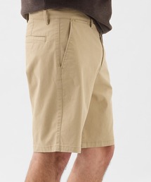 9インチ エッセンシャル カーキ ショートパンツ