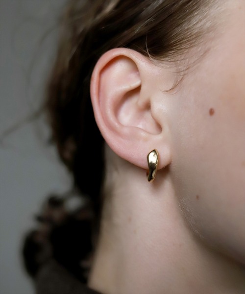 TEN.（テン）の「18KGP クリーパーピアス（ピアス（両耳用）・レディース・ゴールド・FREE）」の13枚目の写真