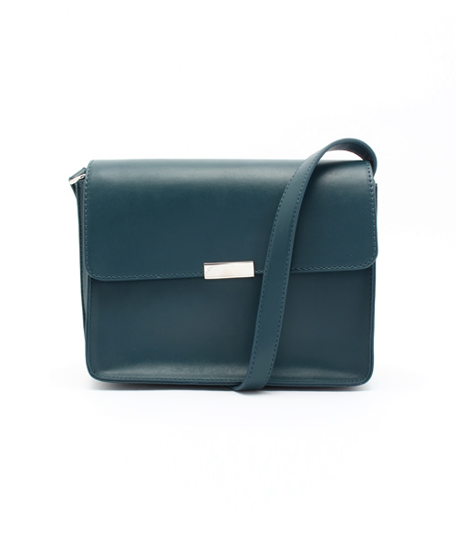 koe(コエ)の「スクエアショルダー(ショルダーバッグ・レディース・ベージュ/レッド/グリーン・FREE)」の3枚目の写真