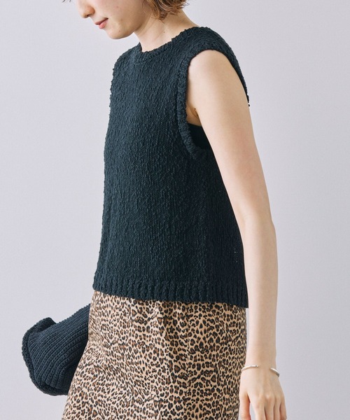 BABYLONE（バビロン）の「バックスリットノースリプルオーバー（ニット/セーター・レディース・ライトグレー/ブラック/ライトベージュ・フリー）」の4枚目の写真