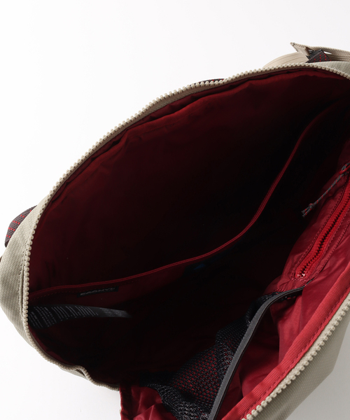 KLATTERMUSEN（クレッタルムーセン）の「KLATTERMUSEN / クレッタルムーセン Gaut Messenger Bag-Limited（メッセンジャーバッグ・メンズ・ブラック系その他/ホワイト系その他・FREE）」の11枚目の写真