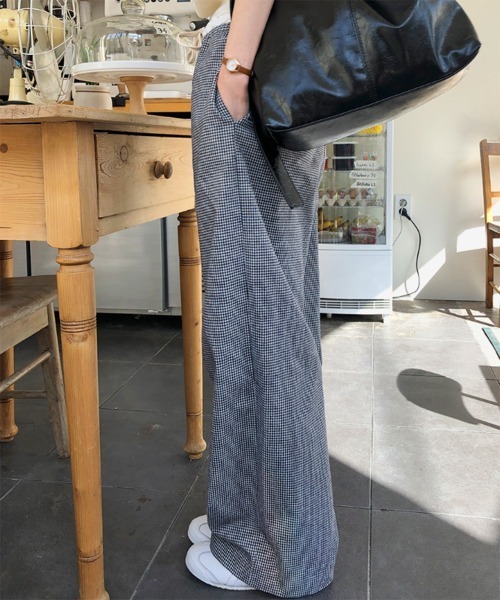 by muni:r（バイ ムニール）の「【お気に入り登録数1.5万突破！】ダブルウエストイージーパンツ（スウェットパンツ・レディース・ブラック/ブラック×ホワイト・FREE）」の8枚目の写真