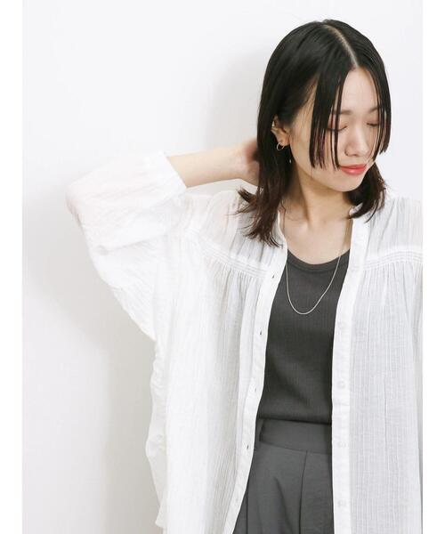 Samansa Mos2 blue（サマンサモスモスブルー）の「裾ドロストギャザーチュニック（シャツ/ブラウス・レディース・ブラック/オフホワイト/オレンジ・F）」の2枚目の写真